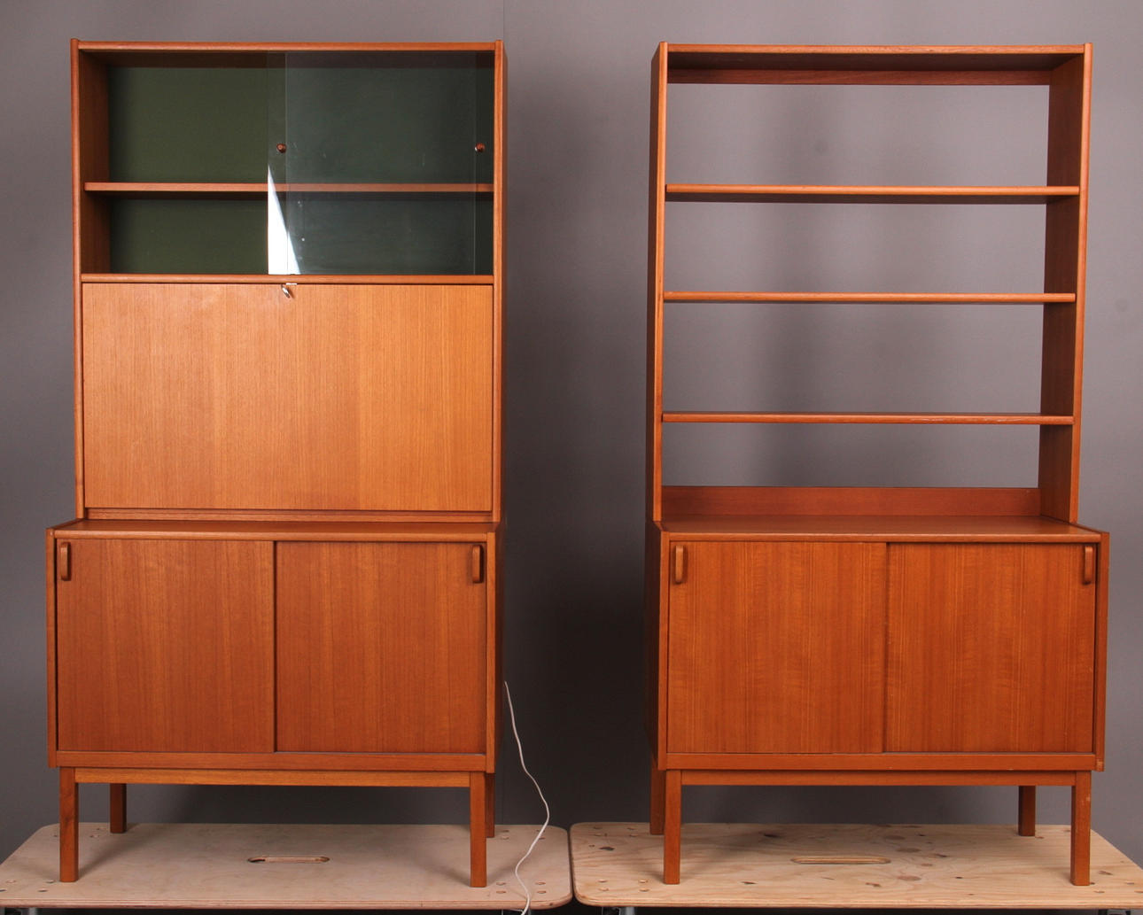 BOKHYLLOR, 2 st , Teak, 1900-talets mitt.