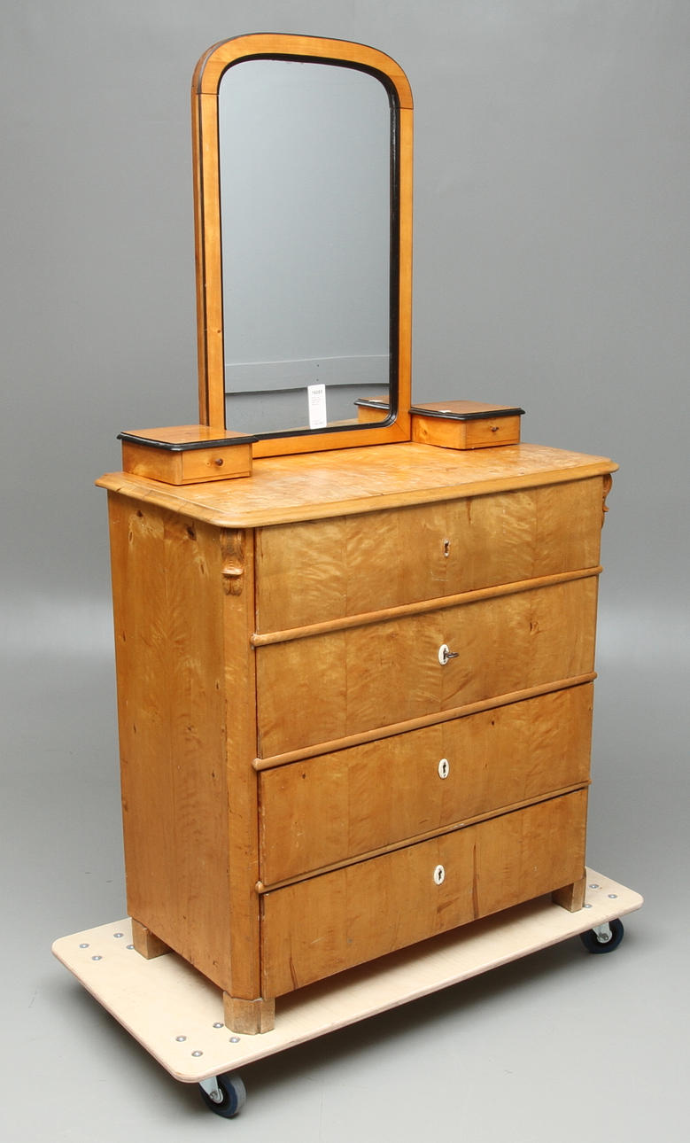 BYRÅ, med spegelöverdel, björk, 1800-talets slut.