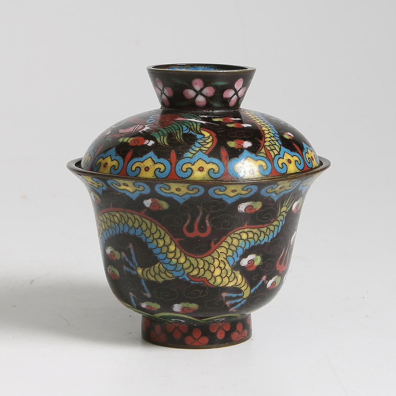 BURK med LOCK, Cloisonne, KIna, 1800-tal.