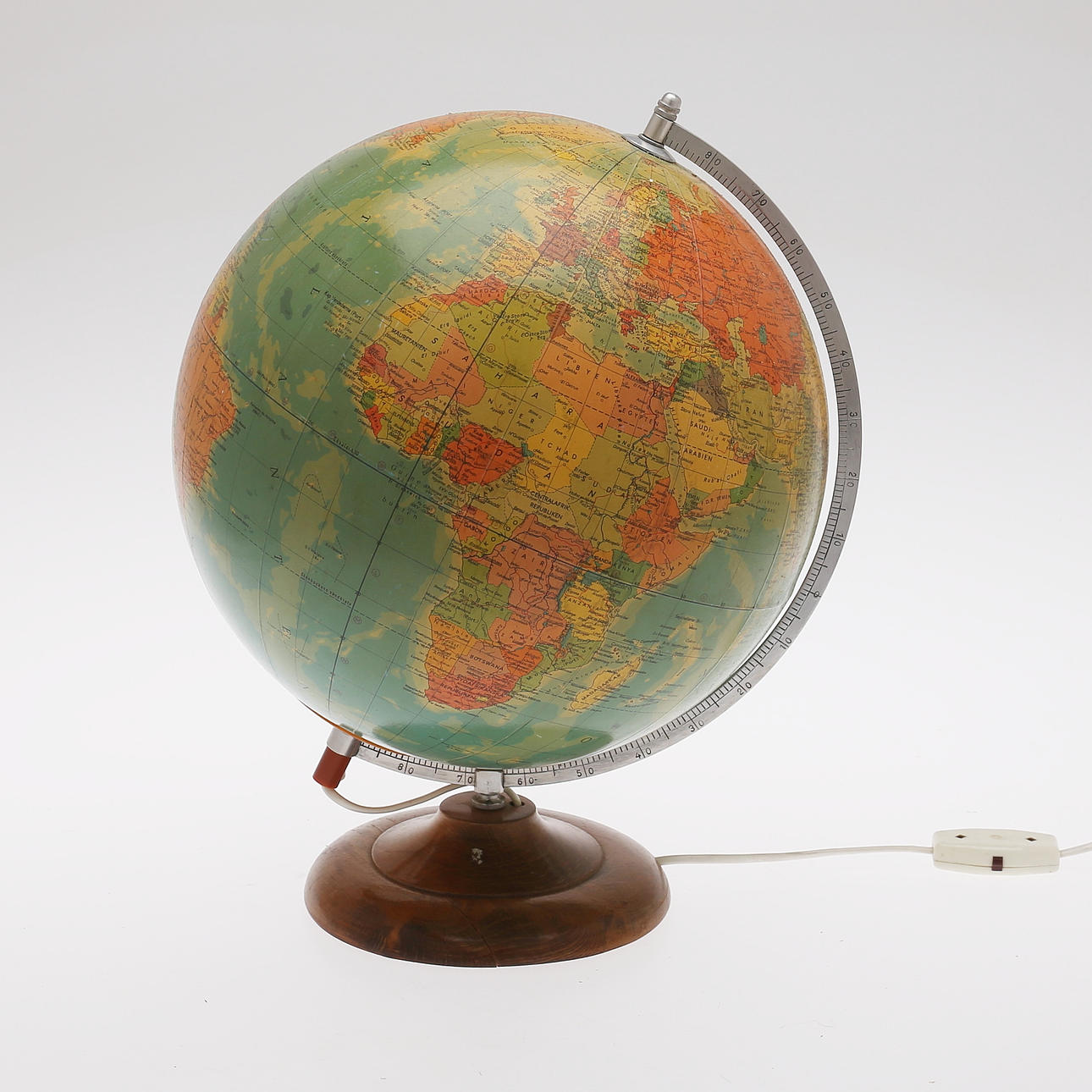 GLOBE, Right political globe.