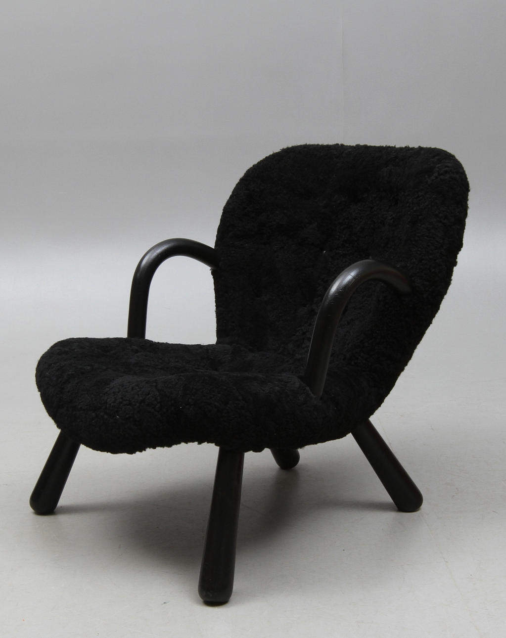 PHILIP ARCTANDER. tillskriven, fåtölj, "Muslingestolen" även kallad "Clam chair", 1940/50-tal.