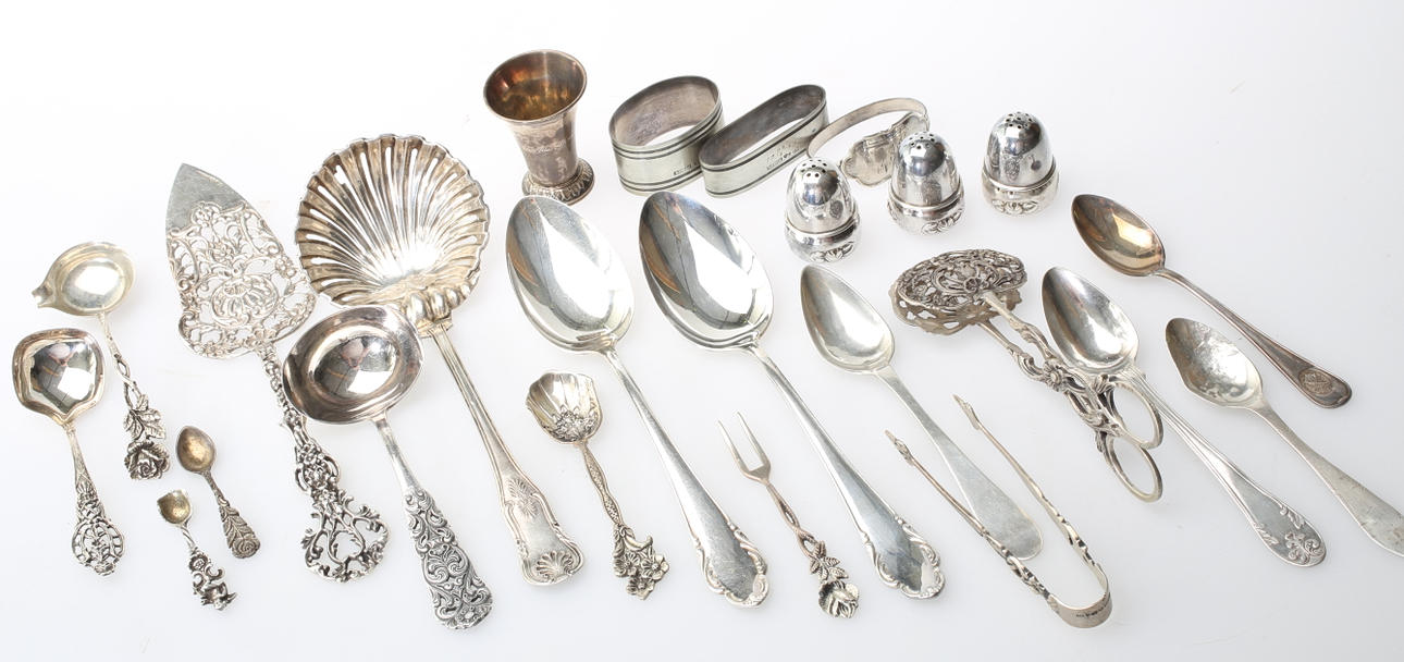 SILVER, diverse föremål. 24 st.
