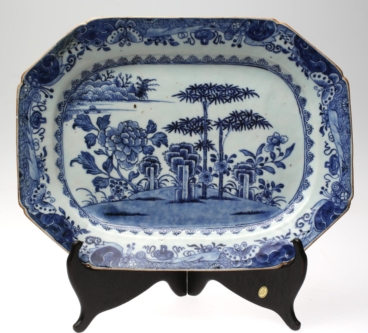 STEKFAT, Kina, 1700-tal. Kompaniporslin.