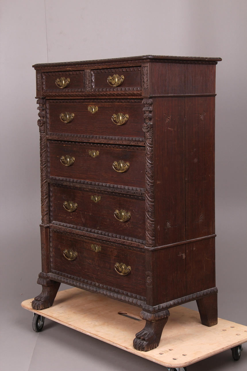 BYRÅ, Chippendale-stil, Omkring 1900.