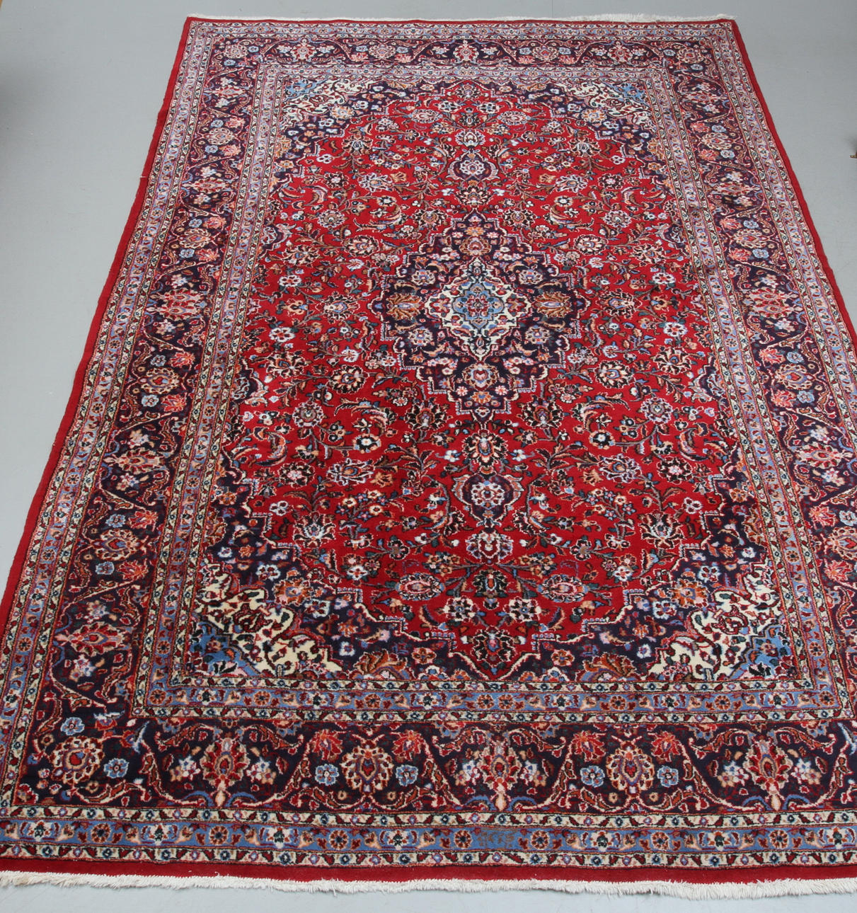 MATTA, orientalisk, signerad, ca 297 x 200 cm.