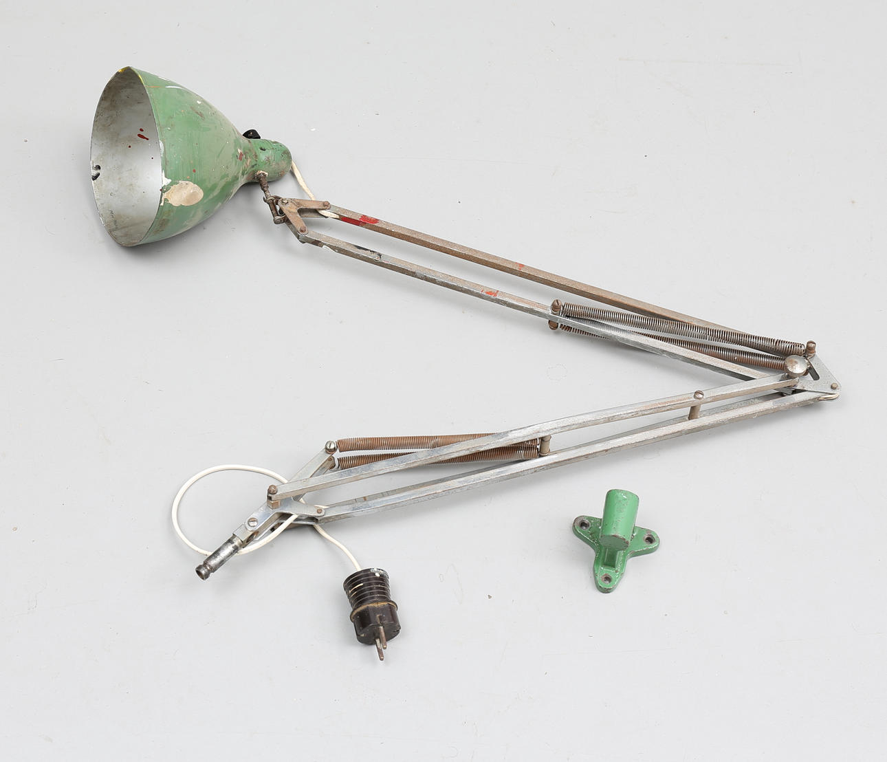 INDUSTRILAMPA, LUXO 1001, 1900-talets mitt.