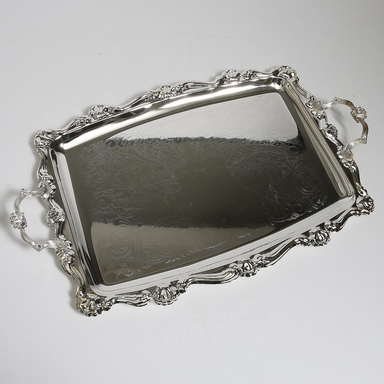 BRICKA, nysilver, 1900-talets sista kvartal.