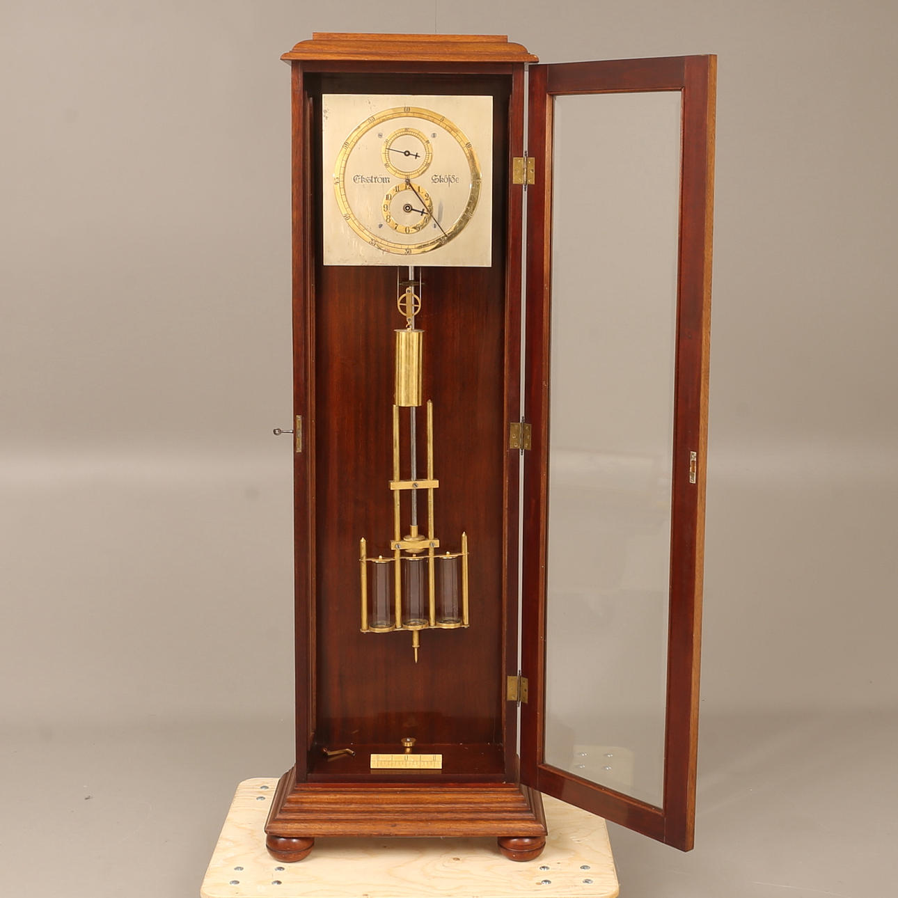 SECOND PENDULUM CLOCK, floor clock, Claes Ekström, Skövde, circa 1920.
