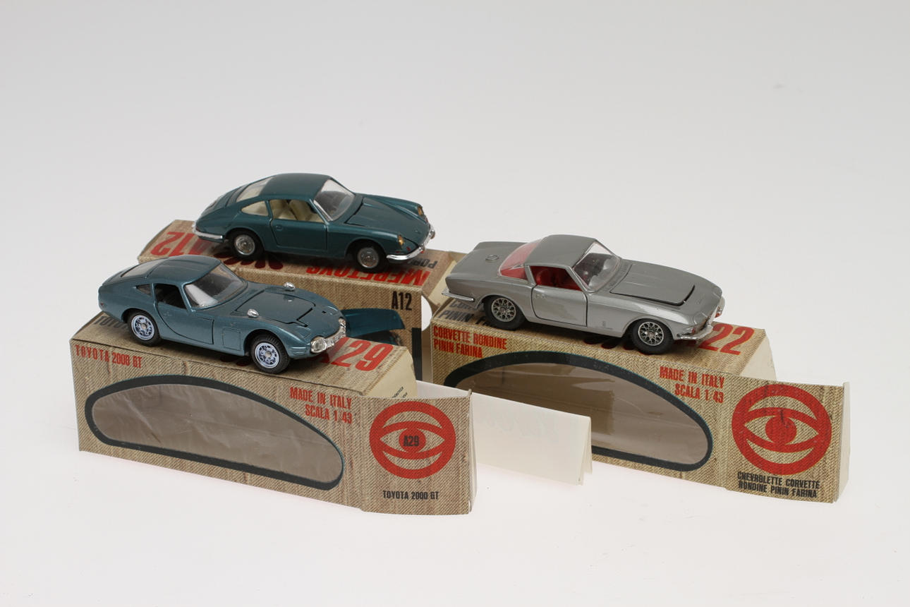 MODELLBILAR MEBETOYS ITALY 3 stycken, A12, A22 och A29,ORIGINALKARTONGER.