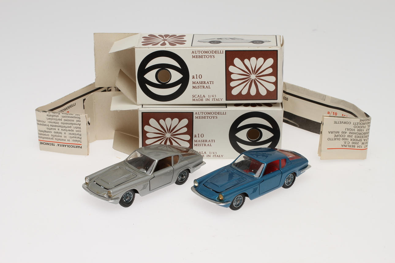 MODELLBILAR MEBETOYS ITALY 2 stycken A10 Maserati Mistral, ORIGINALKARTONGER.