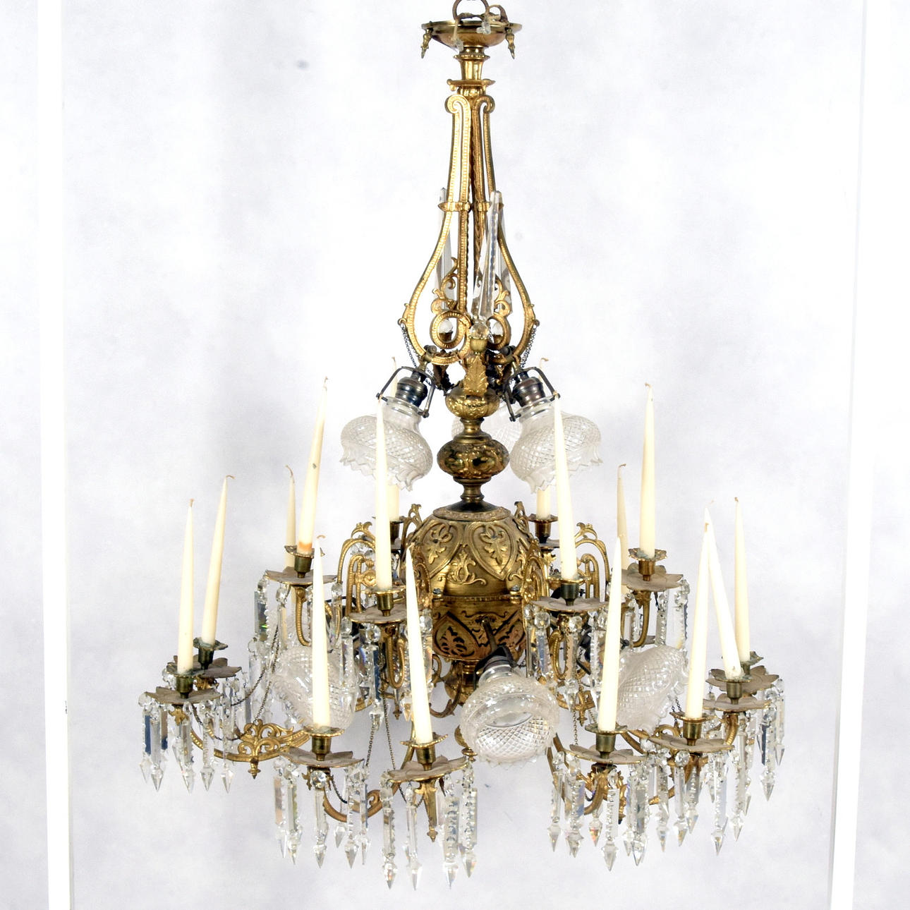 CHANDELIER, gilded bronze, 18/1900s.