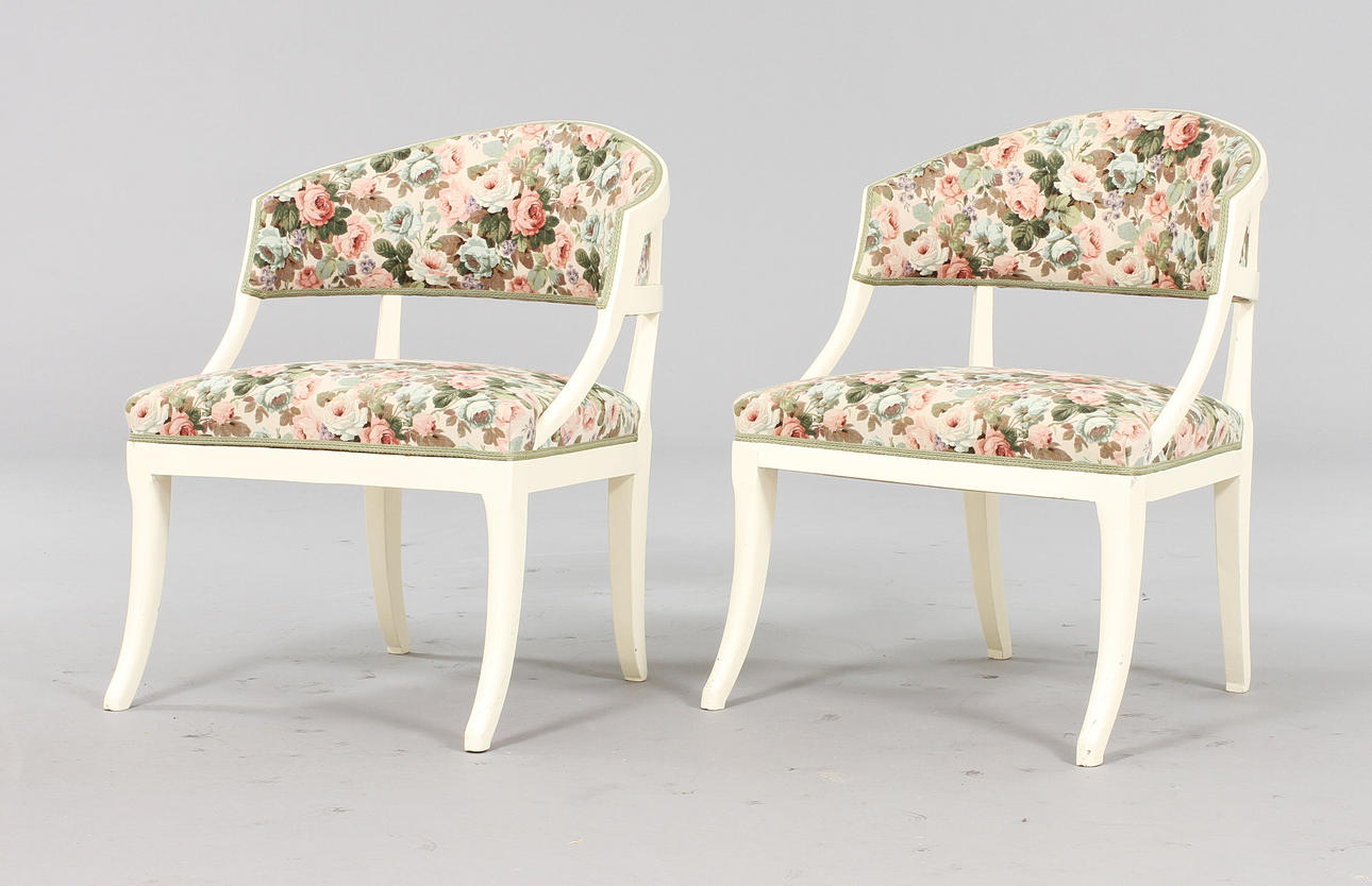 BALJFÅTÖLJER, ett par, 1800-talets första hälft.