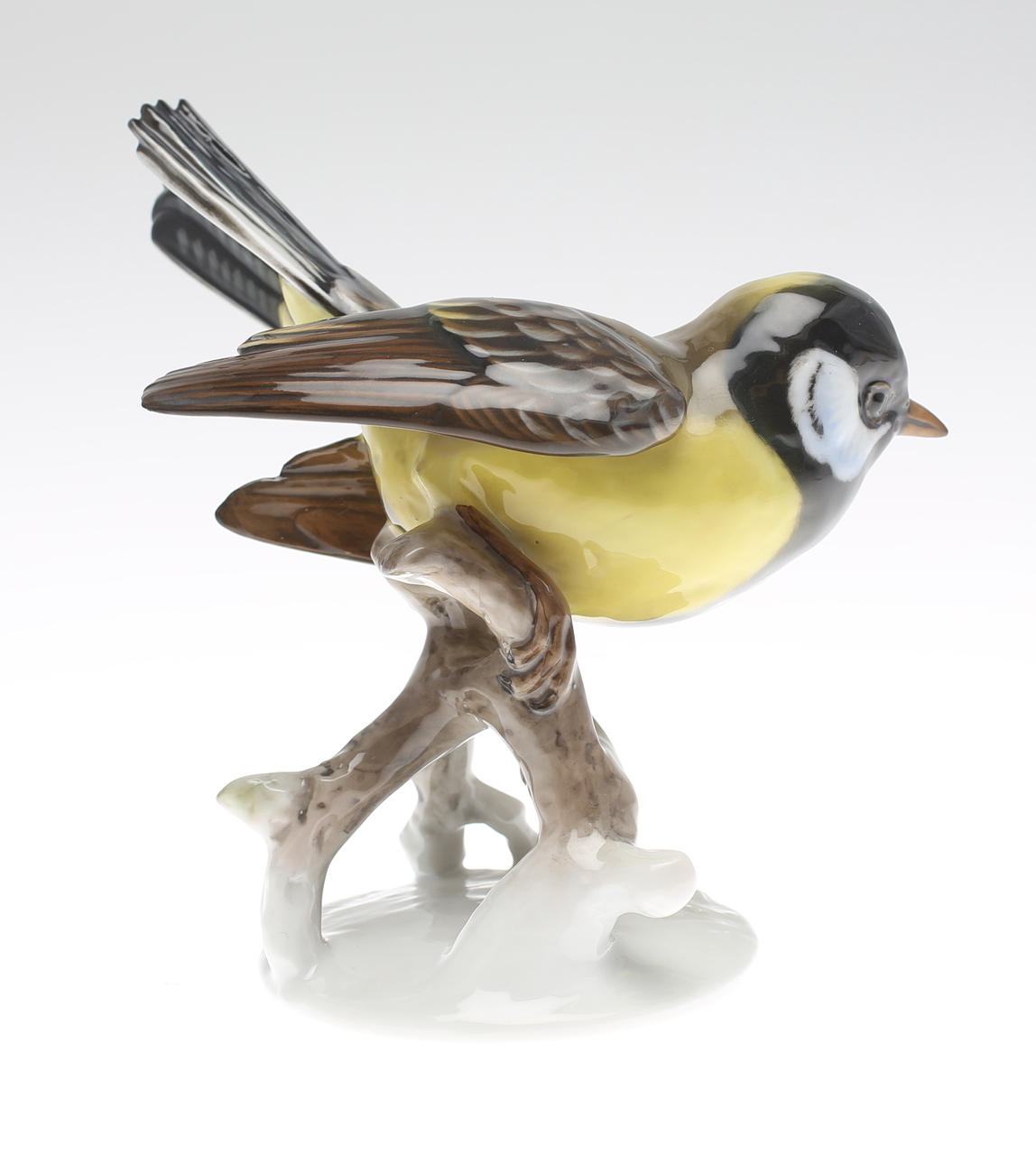 FIGURIN i porslin. Märkt Rosenthal, Gernmany.