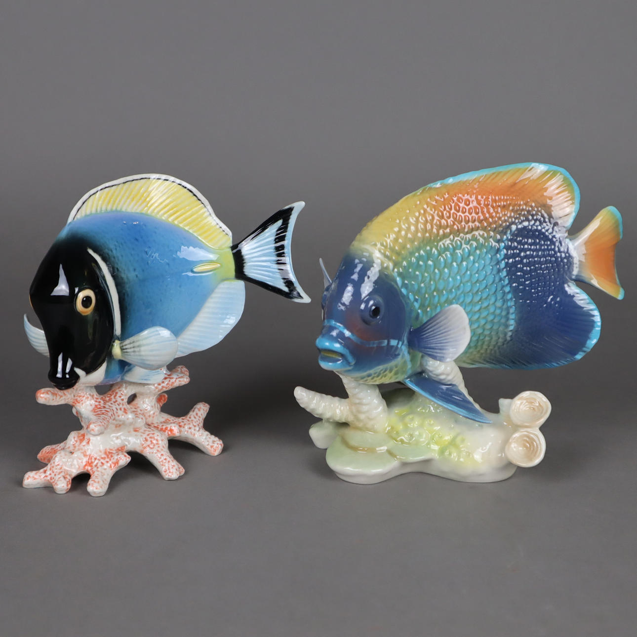 GERHARD SKROBEK. - 2 Goebel Fischfiguren, Porzellan. Keramik & Porzellan - Europäisch