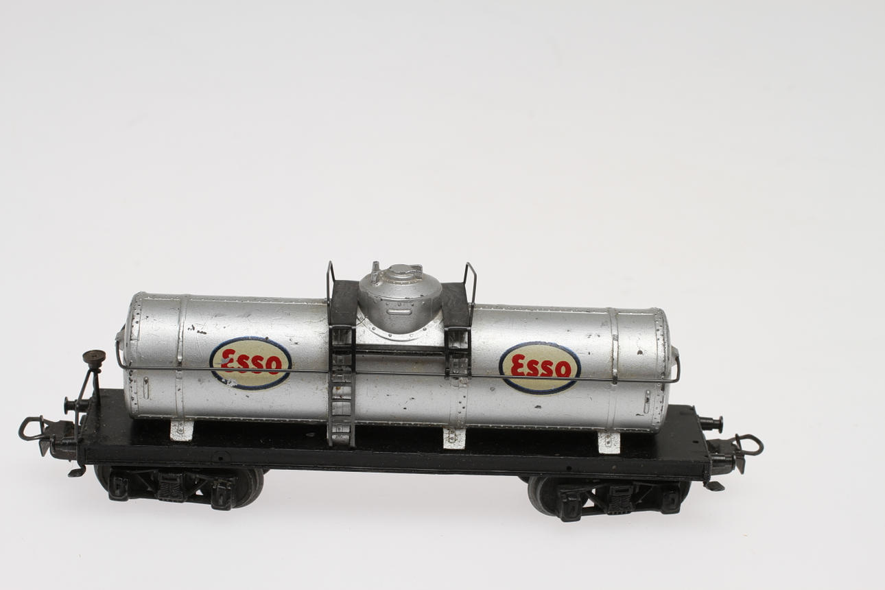 MÄRKLIN TANKVAGN 334 ESSO.