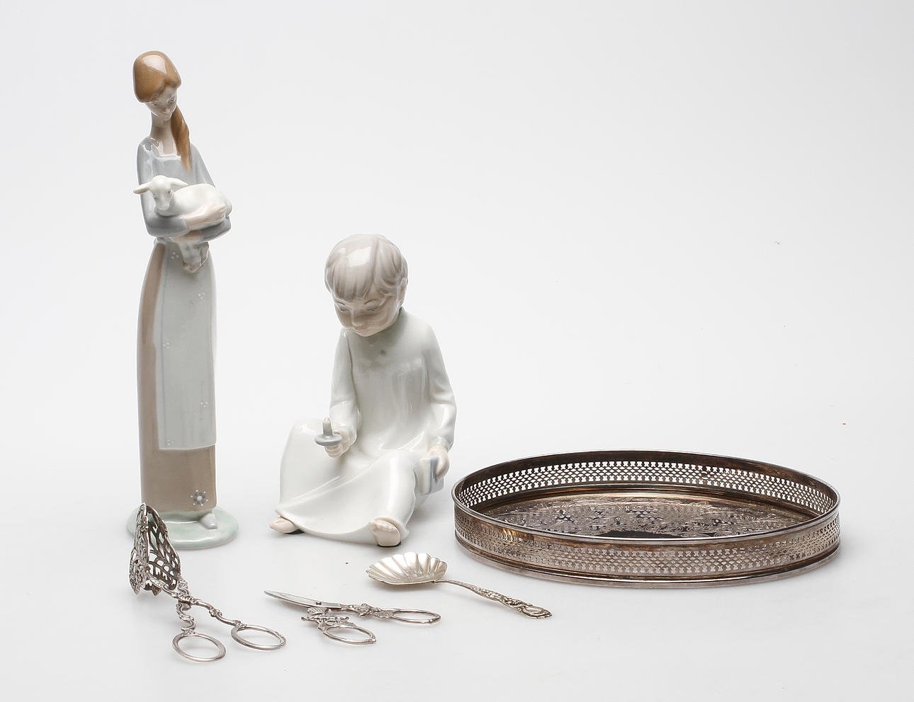 FIGURINER 2 st Varav 1 Lladro.,samt 3 delar silver.