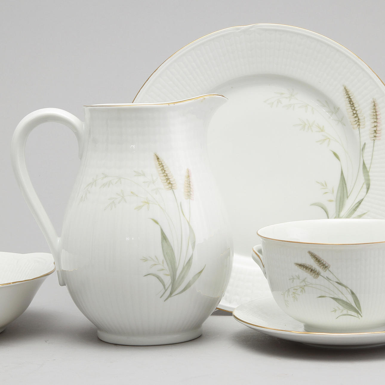 MATSERVIS, 75 delar, porslin, "Nationalservisen", Louise Adelborg, Rörstrand.