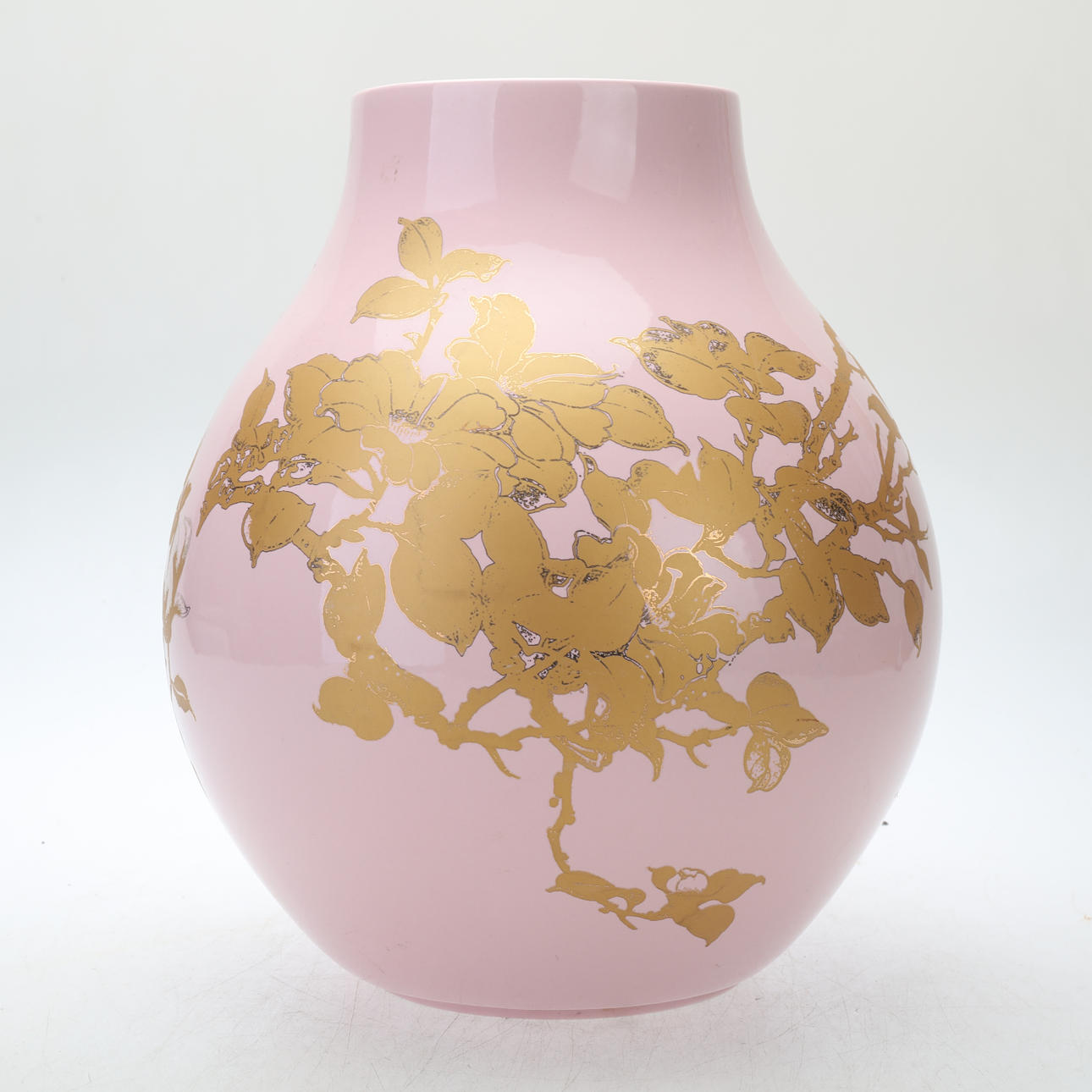 URNA, Hecho en China para IKEA.