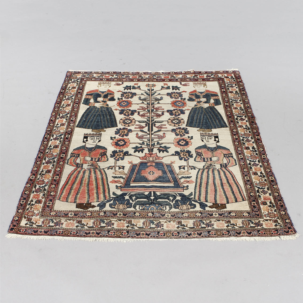 MATTA, sannolikt antik Farahan.