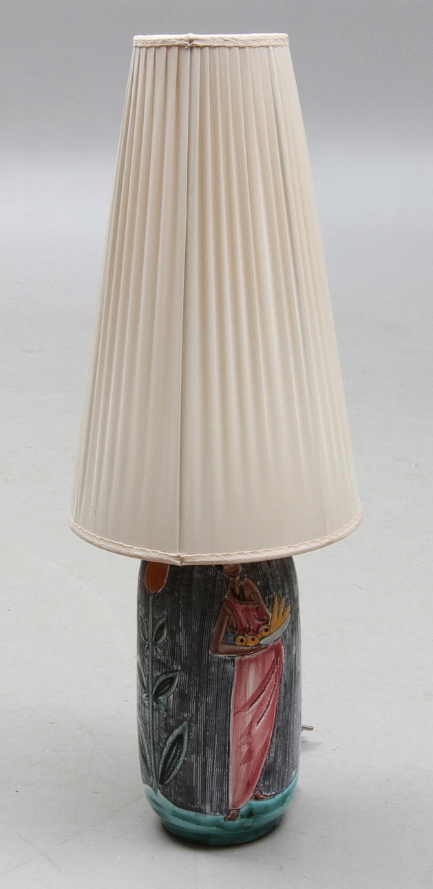 BORDSLAMPA, Ninnie forsgren, Bromma keramik, Omkring 1900-talets mitt.