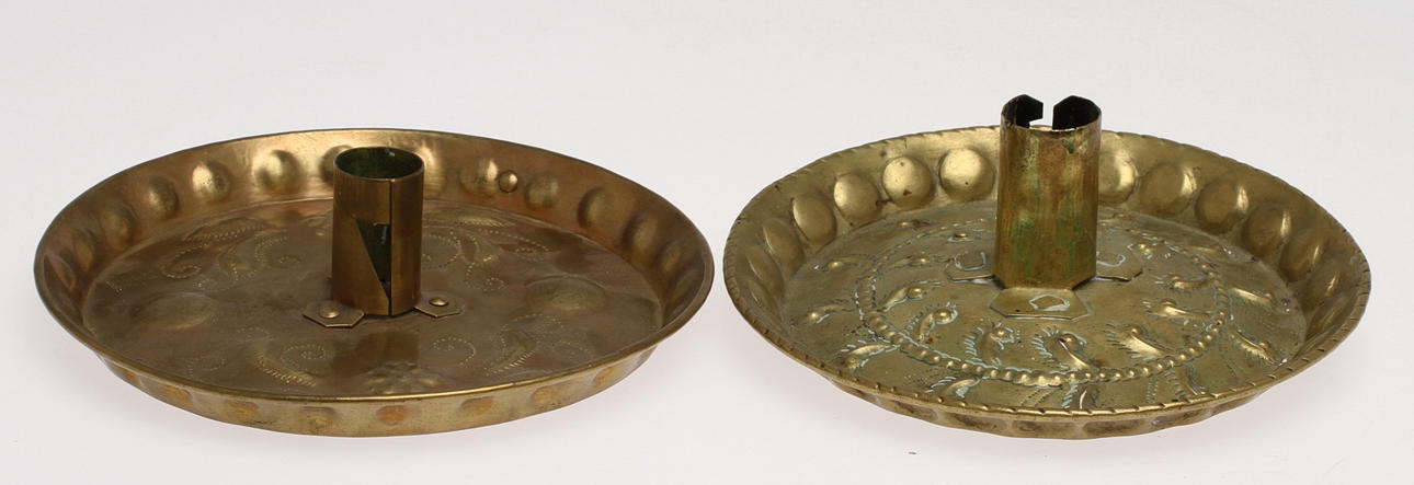 LJUSPLÅTAR 2 st, 1700-tal samt 1900-tal.