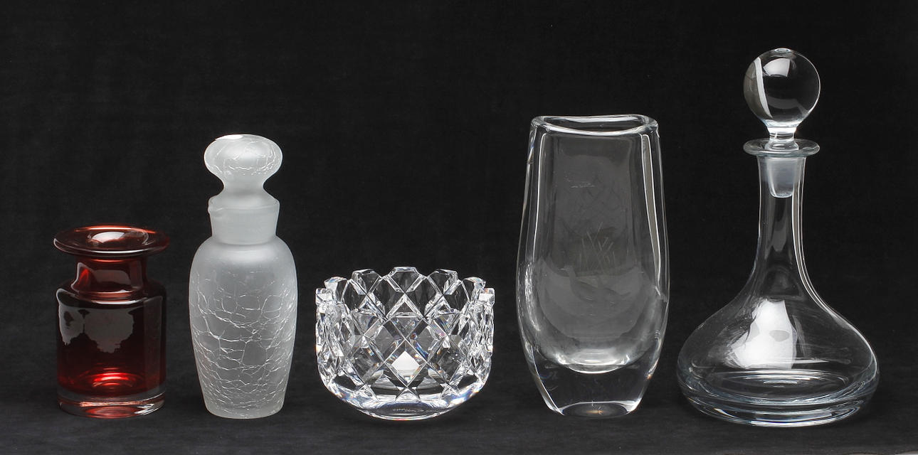 GLASFÖREMÅL, 5 delar, bl.a. Orrefors.