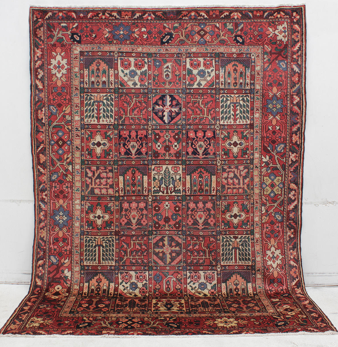 MATTA, Orientalisk, Baktiari, 305 x 224 cm.