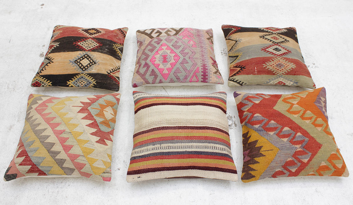 KUDDARFODRAL, 6 st, Orientaliska, Kelim, ca 45 x 45 cm.