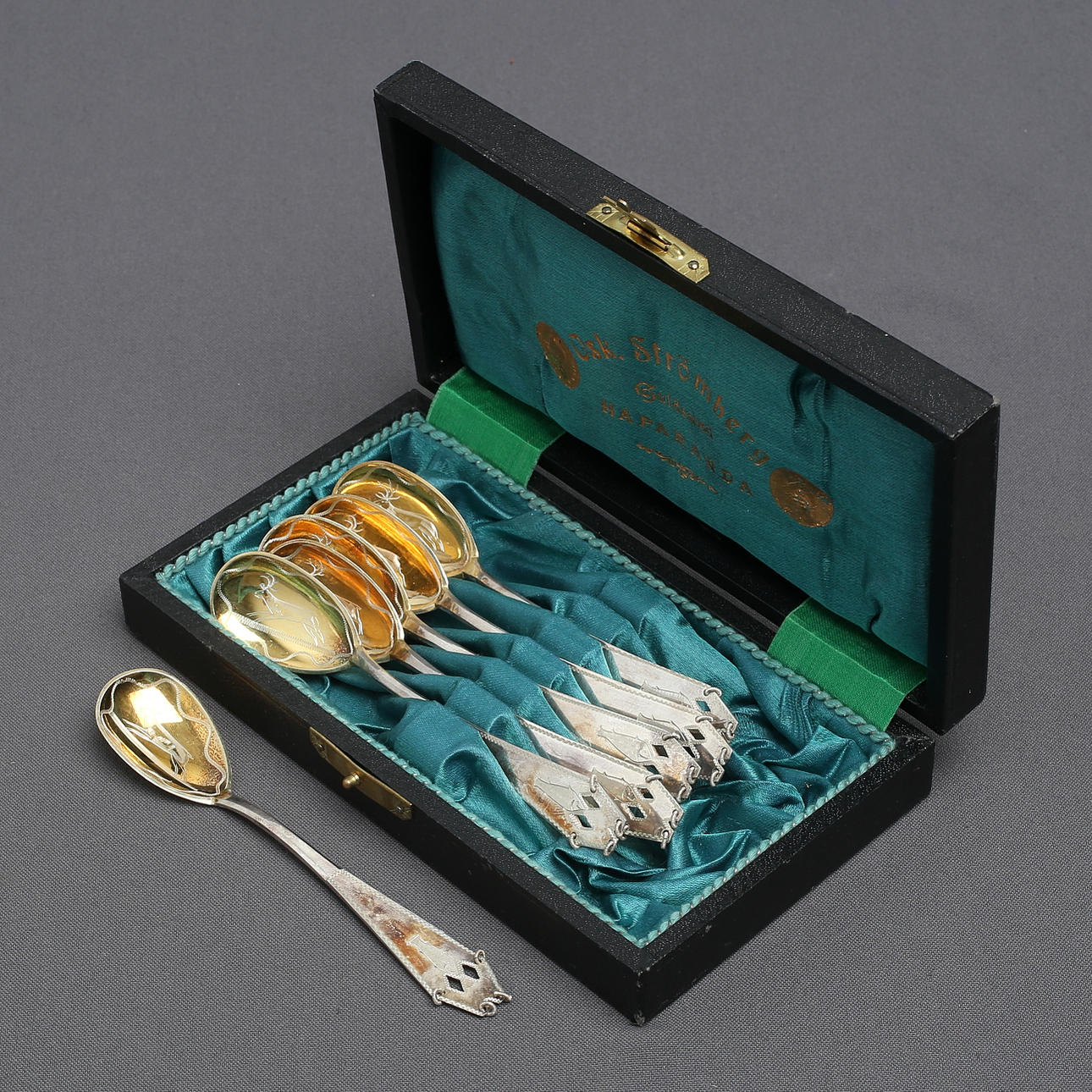 OSKAR STRÖMBERG. 6 st skedar, silver, Haparanda, 1917.