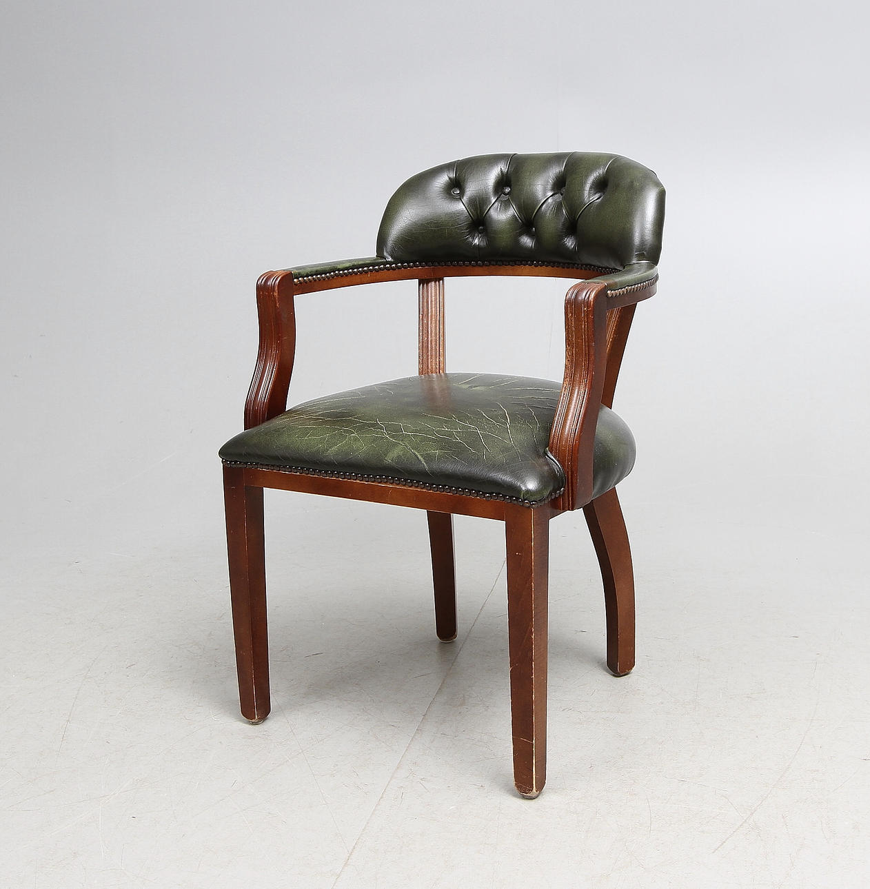 SKRIVBORDSSTOL, Engelsk-stil, 1900-talets andra hälft.