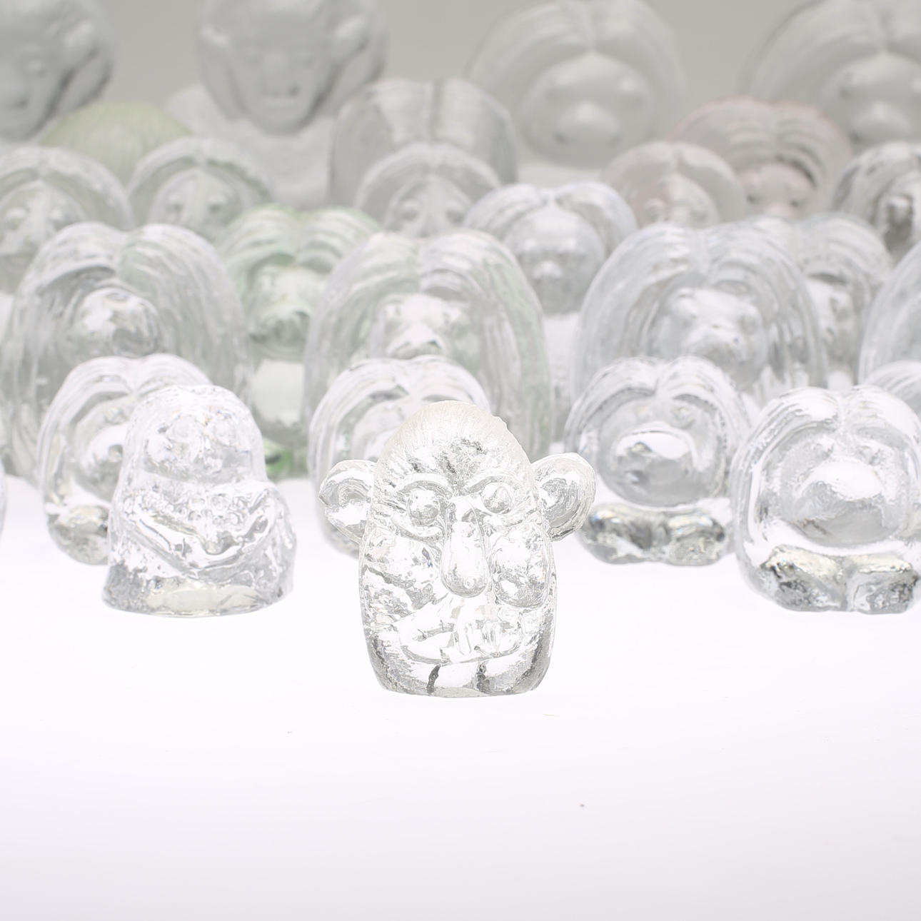 GLASTROLL, 54 pcs., incl. Bergdala, 1900s.