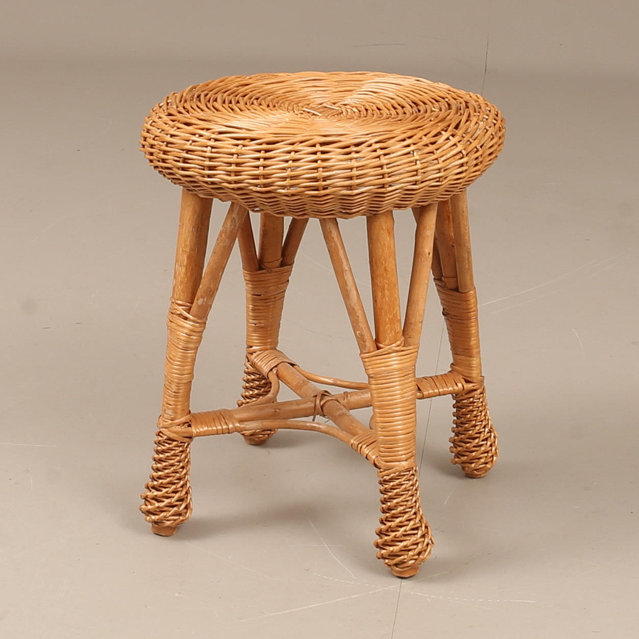 PALL, flätad rotting, 1900-tal.