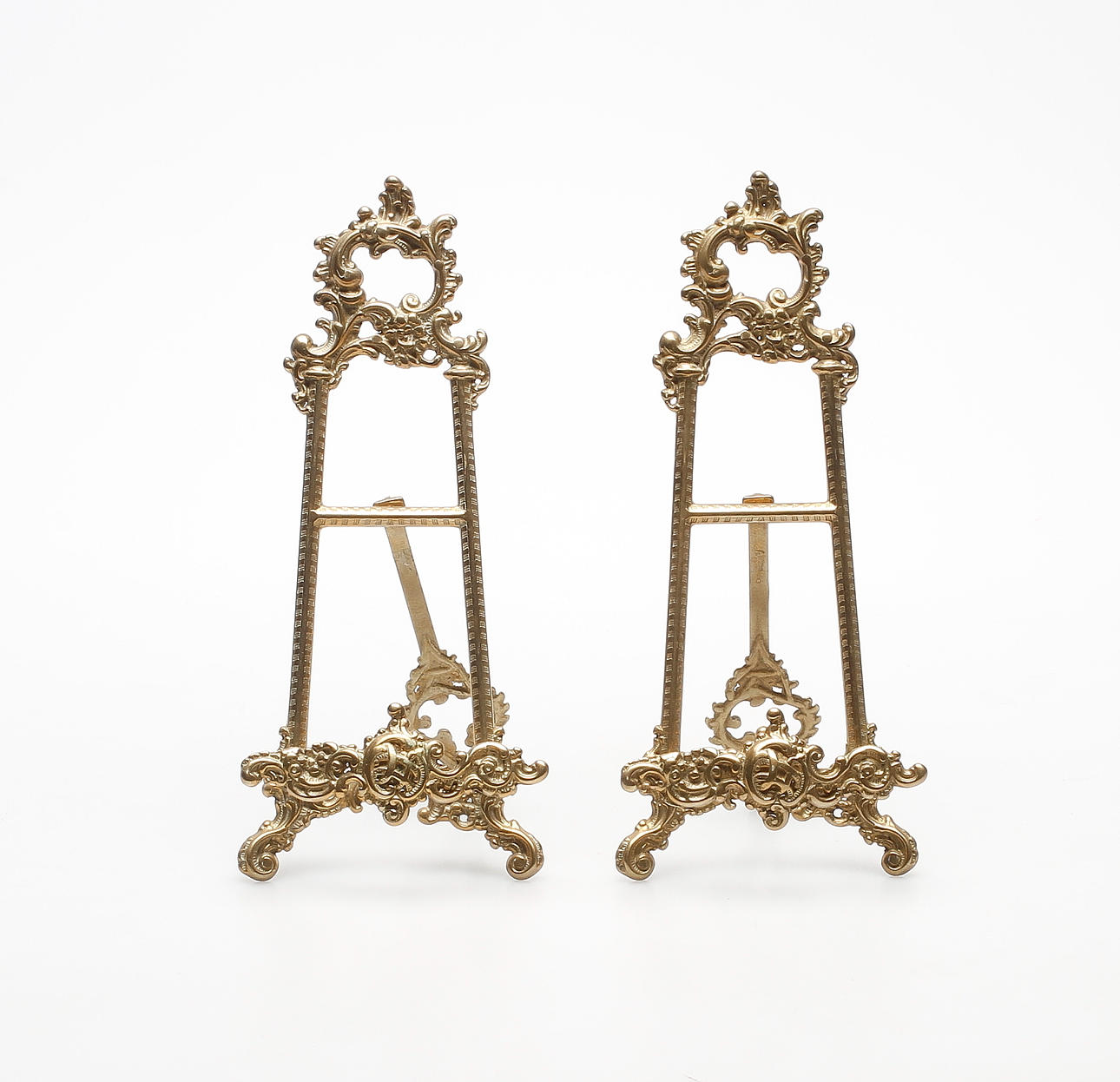 FOTOGRAFISTÄLL, ett par, mässing, rokokostil.