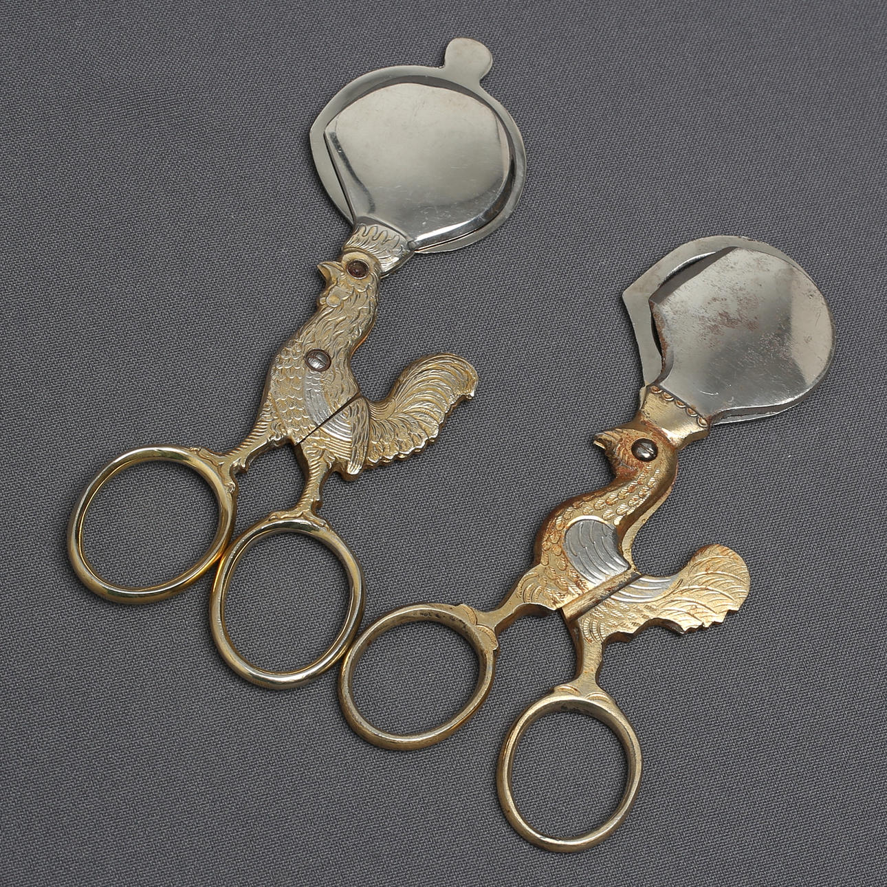 EIERSCHERE, 2 Stück, Messing und Stahl.