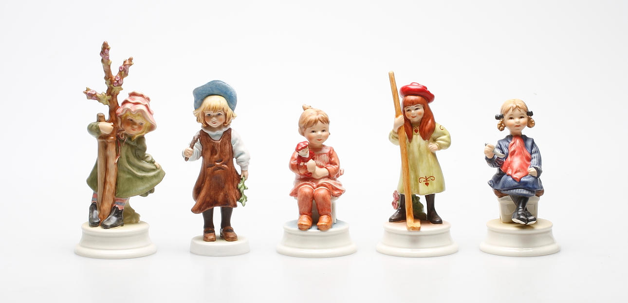 FIGURINER, 5 st, efter Carl Larsson, Goebel, 1900-tal.