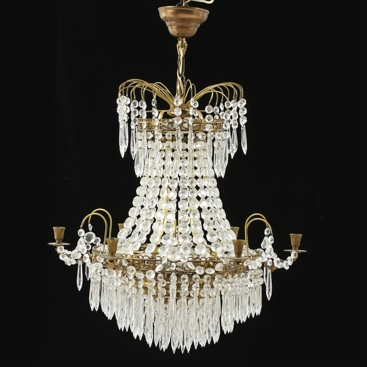 LJUSKRONA OCH VÄGGLYSTRAR, 1900-tal, höjd ca 60 cm.