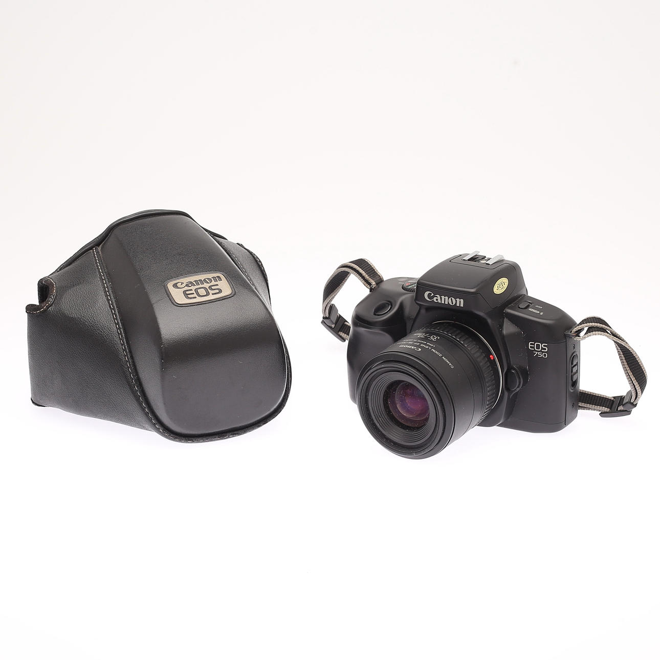 CÁMARA en estuche, Canon EOS 750.