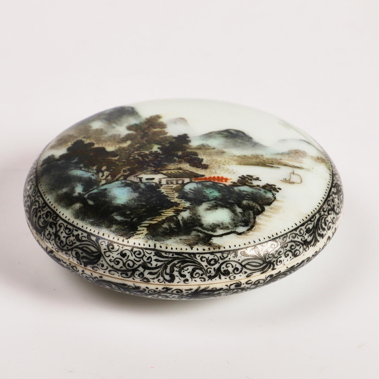 NIPPERASK, porslin, Kina.