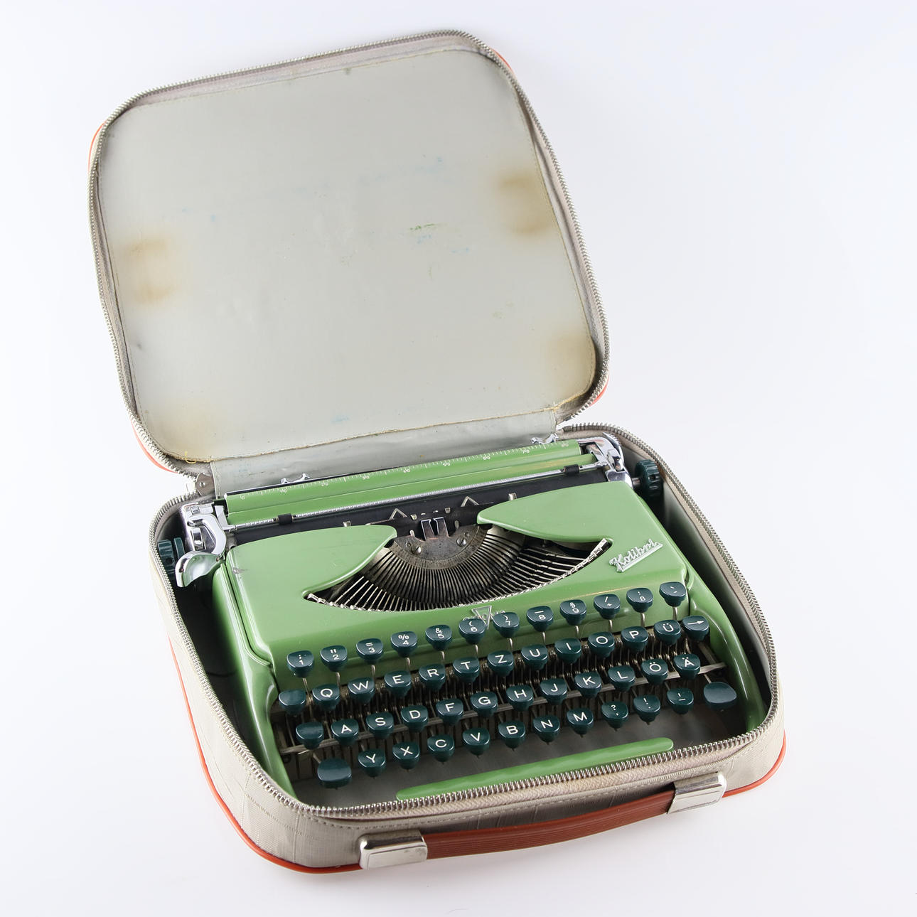 TRAVEL TYPEWRITER, Groma, 