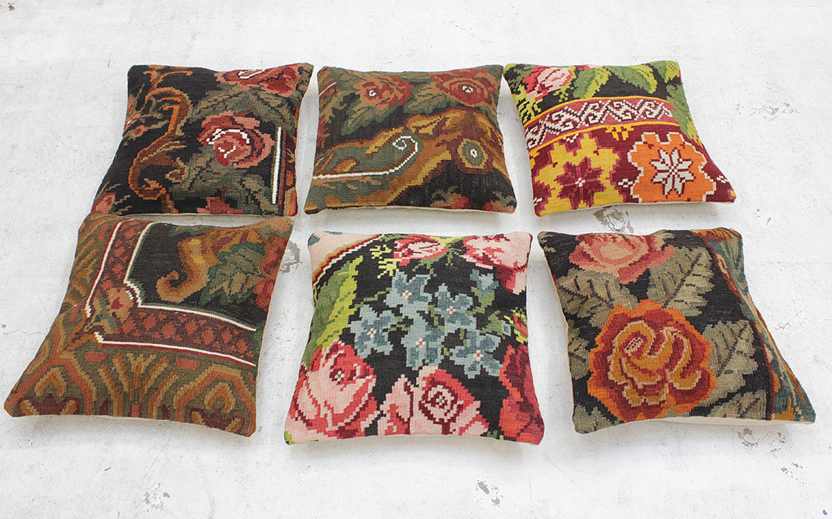 KUDDARFODRAL, 6 st, Moldaviska, ca 50 x 50 cm.