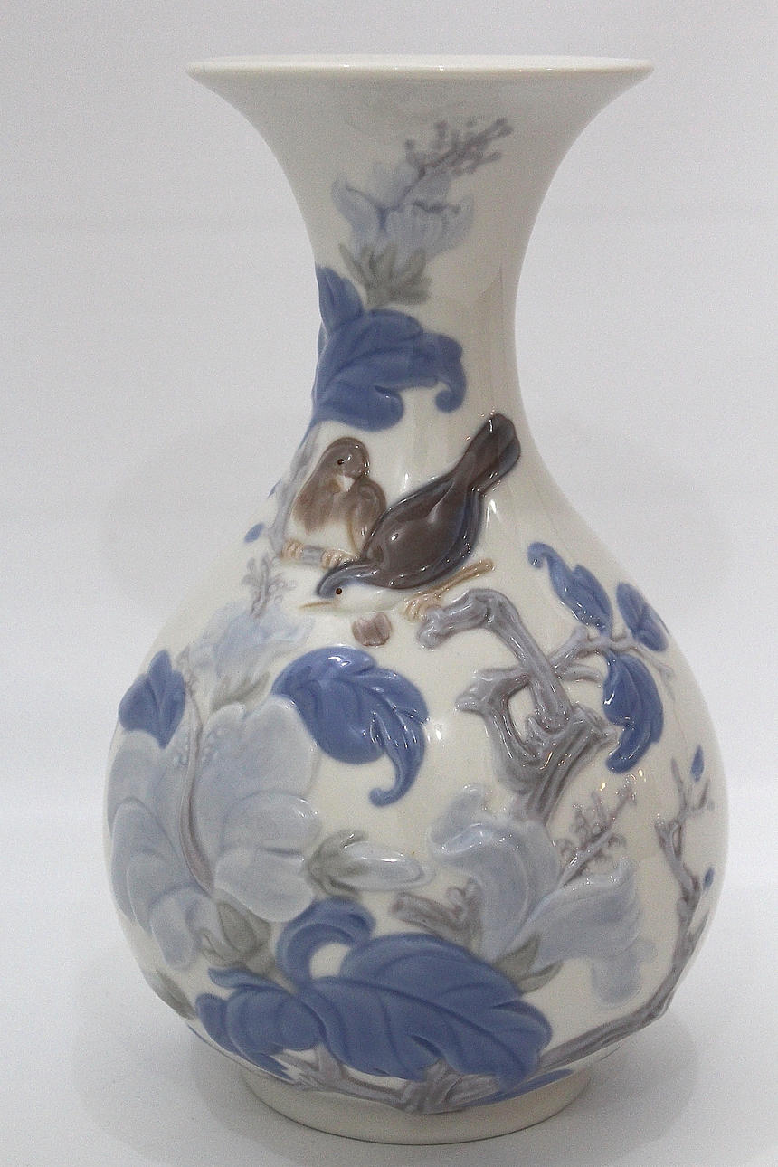 VAS av porslin, Lladro.