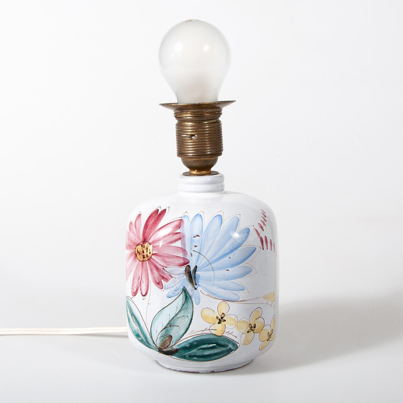 BORDSLAMPA. ARABIA, handmålad, stengods.