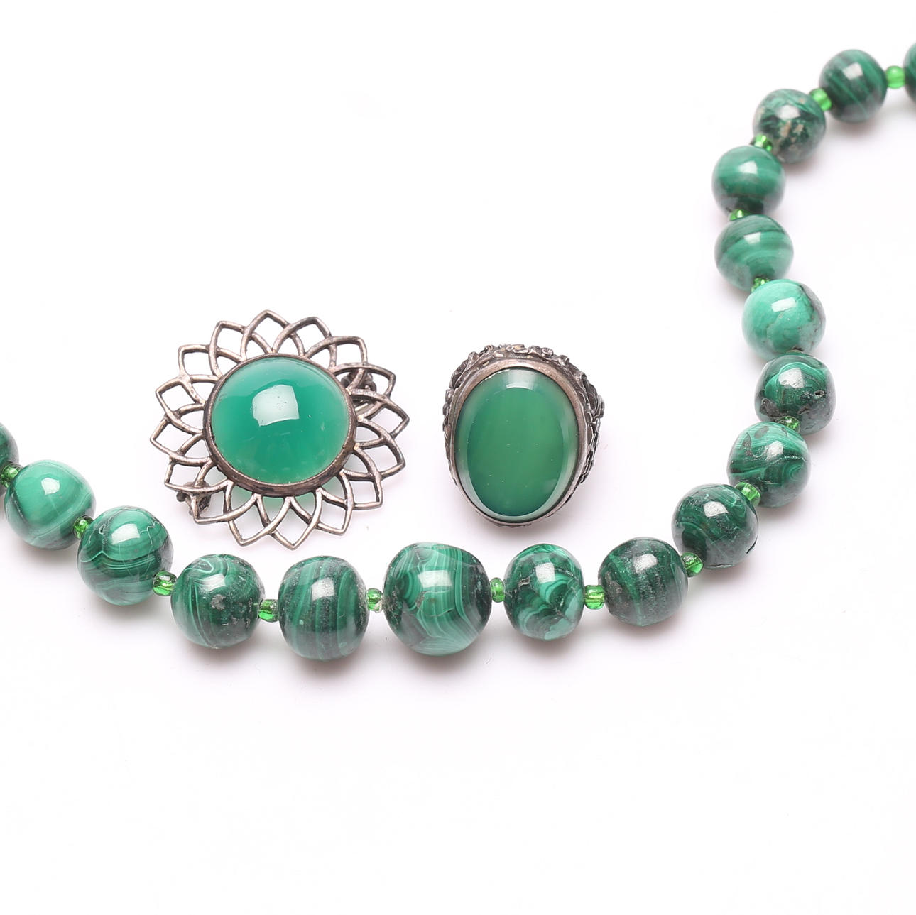 SMYCKEN med gröna stenar, 3 delar.