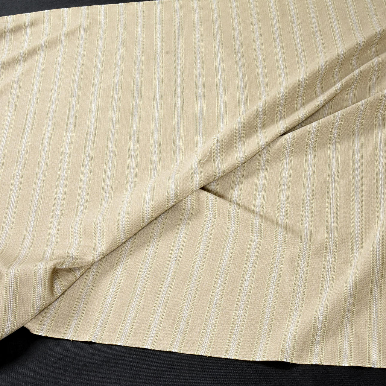 MÖBELTYG, 8,75 meter.