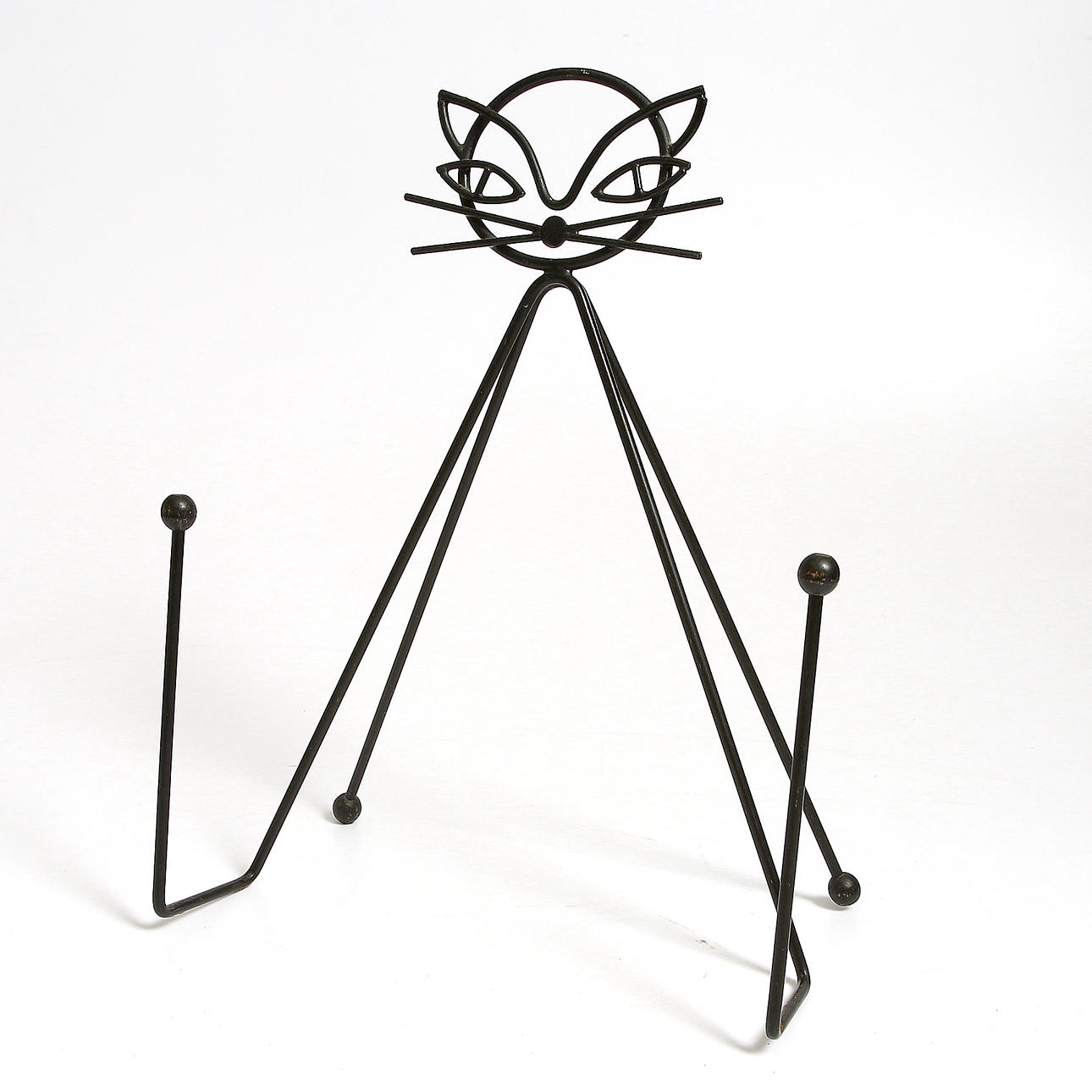 BRICKSTÄLL, i form av katt, stringmodell, Gunnar Ander, Ystad Metall, 1950/60-tal.