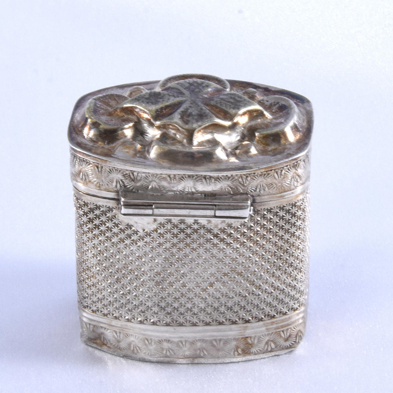 DUFTÆSKE, sølv, England, 1800-tallet.