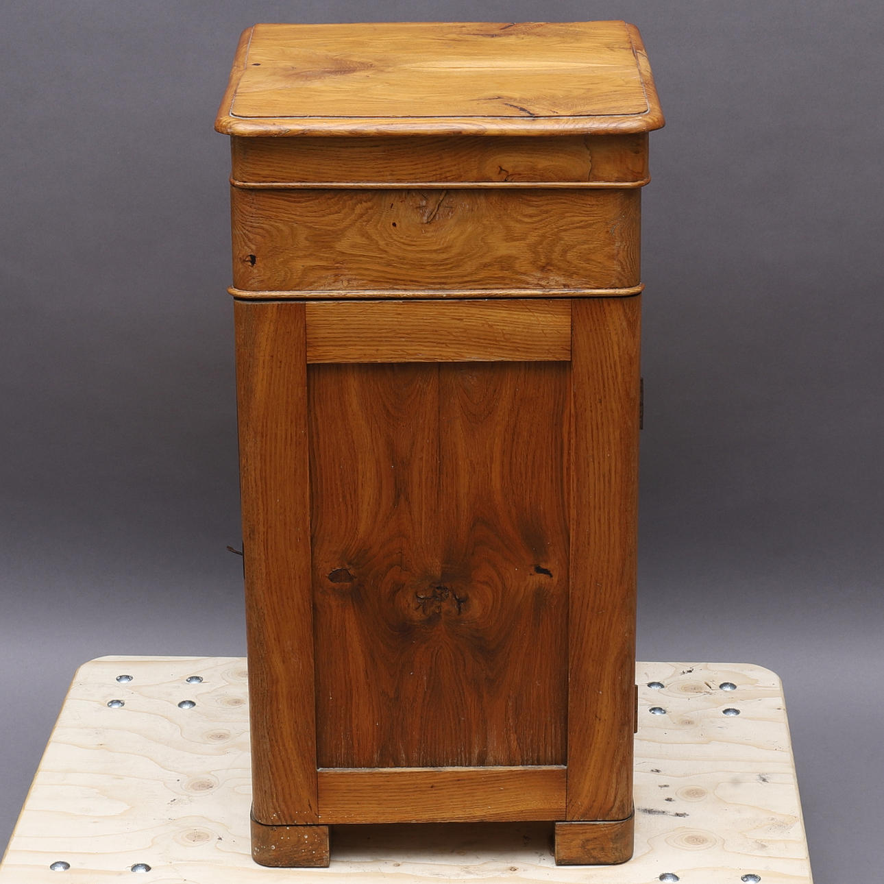 POTTSKÅP med Perstorps platta, trä.