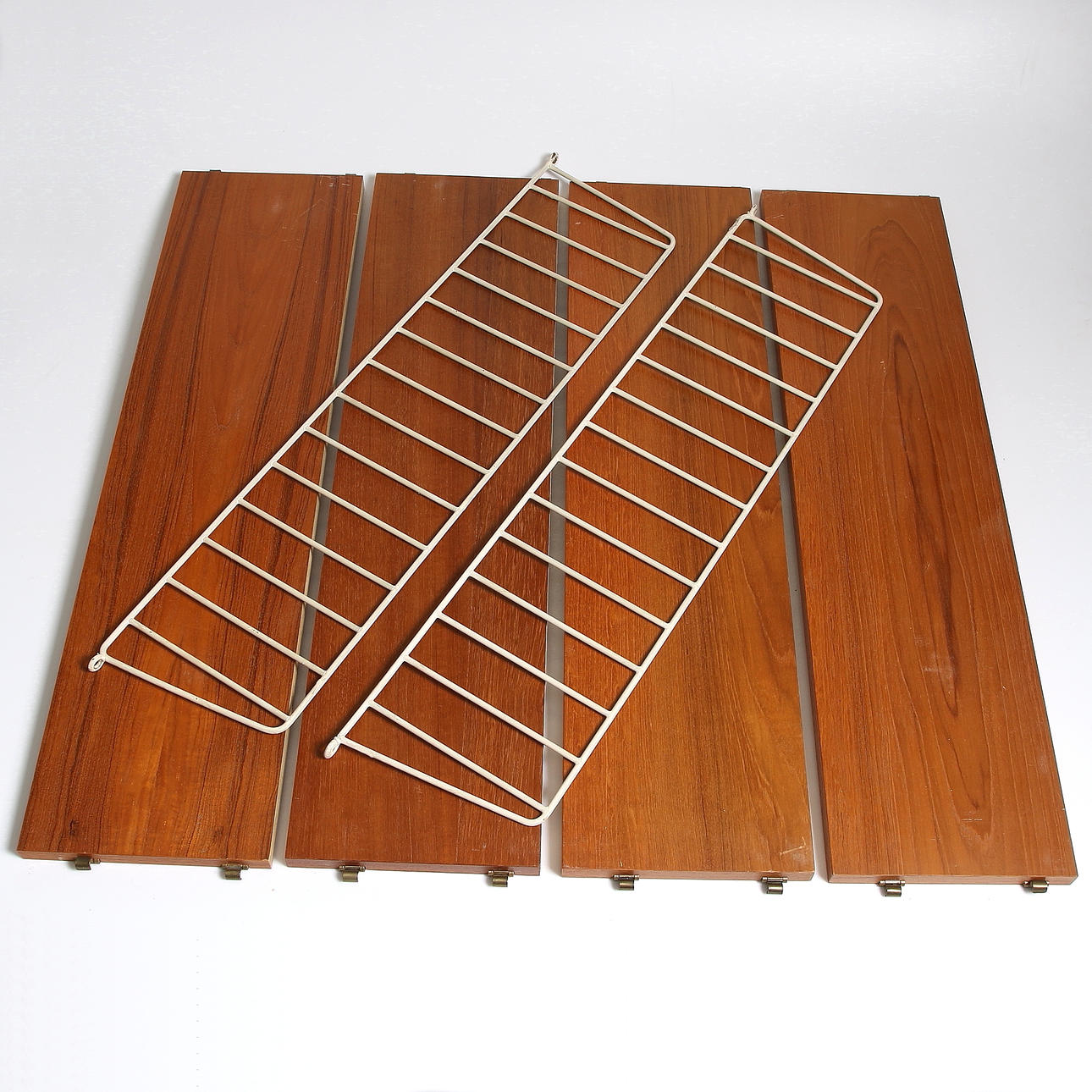 STRINGHYLLA, teak, 1950/60-tal.