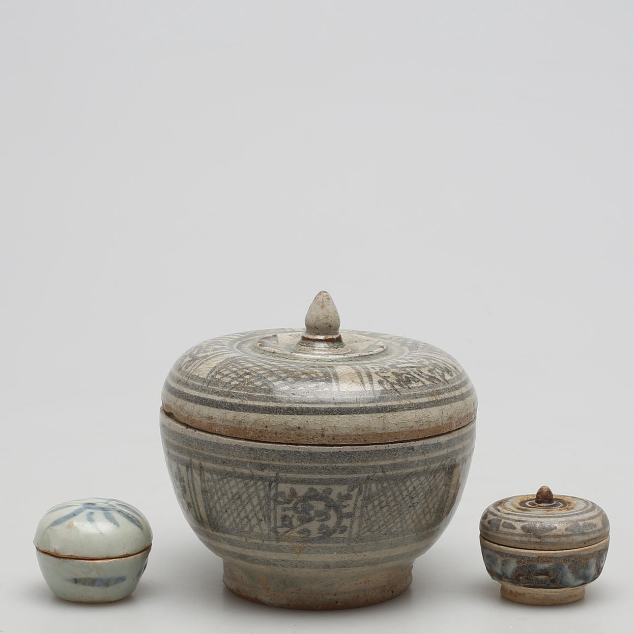 SKÅLAR MED LOCK 3 st, Ming, Kina.