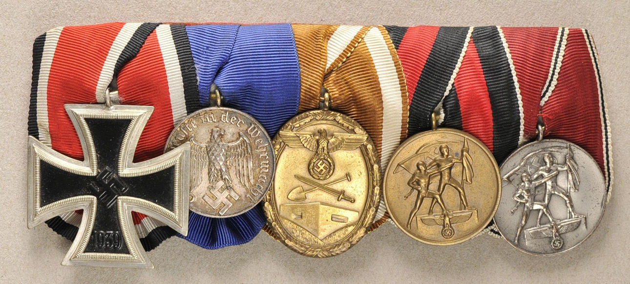 BESTÄLL SPÄNNE, med 5 utmärkelser, 3. rik.